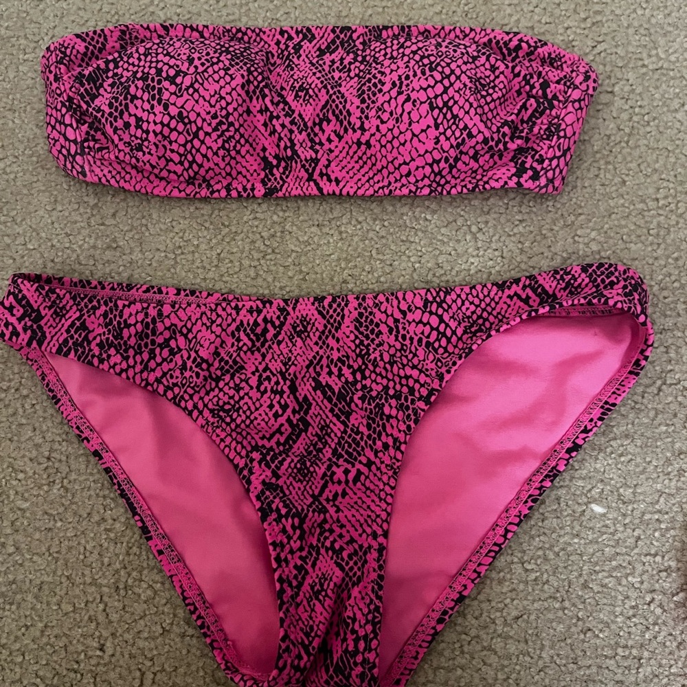Target Swimsuits - Picture 3 of 4